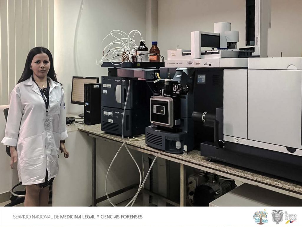 inauguraci-n-del-laboratorio-de-qu-mica-y-toxicolog-a-forense-en-el
